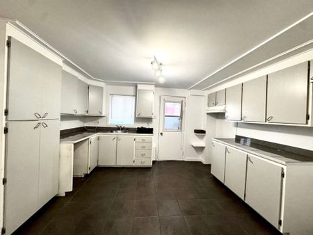 Appartement à louer - Québec (Les Rivières) (Vanier) - Photo 2