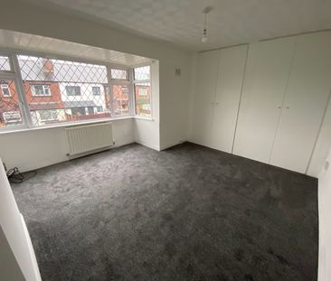 2 Bed Terraced House, Longroyd Street North, LS11 - Photo 6