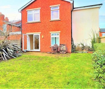 2 bedroom apartment to rent - Photo 4