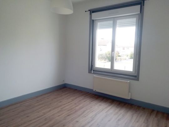 Location Appartement 2 pièces 50m² FEURS 42110 - Photo 1