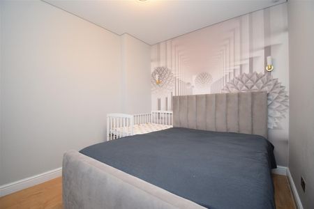 Milton Crescent, Wakefield - Photo 3