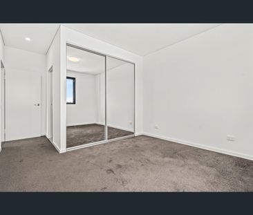 602/8-10 Moore Street, West Gosford, NSW 2250 - Photo 5