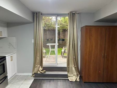 For Lease - 3304 Pinto Place Unit# Walkout Studio, Mississauga, Ontario - Photo 5