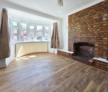 4 bedroom terraced house to rent - Photo 2