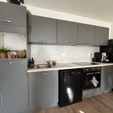 Location Appartement 3 pièces 66m² LILLE 59000 - Photo 3