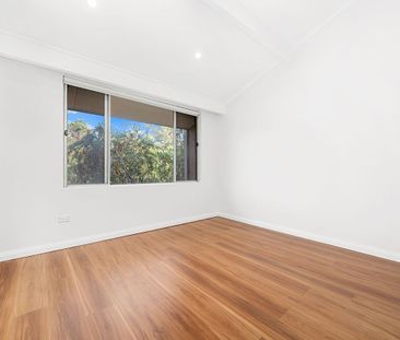Exceptional Townhouse Bordering Waterside Reserve - Photo 2