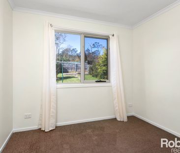 Low maintenance home - Photo 3