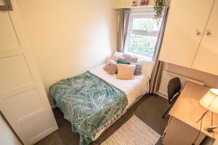 Grimthorpe Place ( Bed), Headingley, LS6 3JT, Leeds - Photo 5