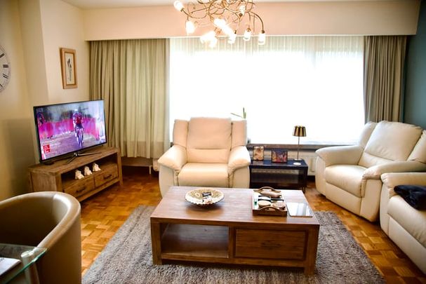 Appartement te huur - Photo 1