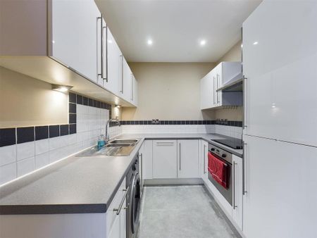 2 bedroom apartment to rent - Photo 2