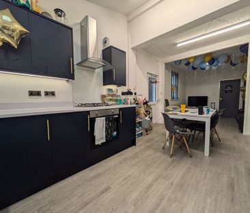 Harlaxton Drive Lenton, Nottingham - Photo 4