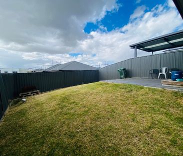 Beautiful Family Home - Photo 6