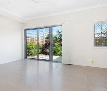 Stylish Three-Bedroom Townhome in Prime Location - Photo 6