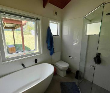 Charming Cottage In Blackheath! - Photo 5