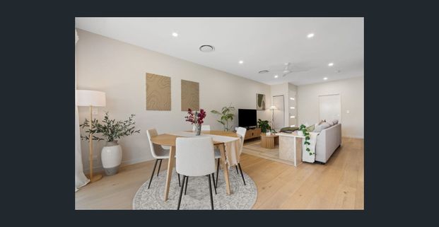 Executive Living - 4 Bedroom Townhouse - Photo 1