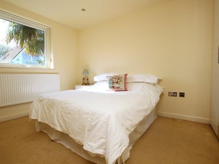 2 bedroom ground floor flat to rent - Photo 5