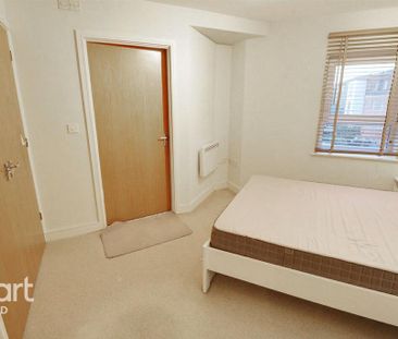 2 bedroom flat to rent - Photo 6