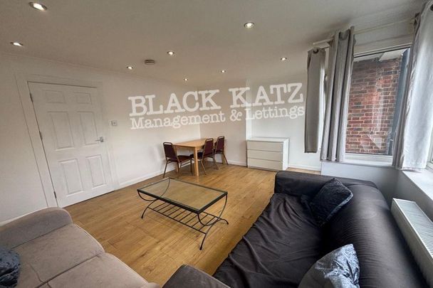 3 bedroom apartment to rent - Photo 1