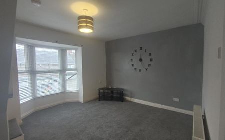 2 bedroom maisonette to rent - Photo 3