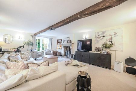 5 bedroom detached house to rent - Photo 2