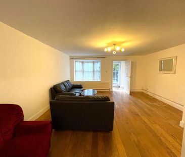 3 bedroom terraced house to rent - Photo 1