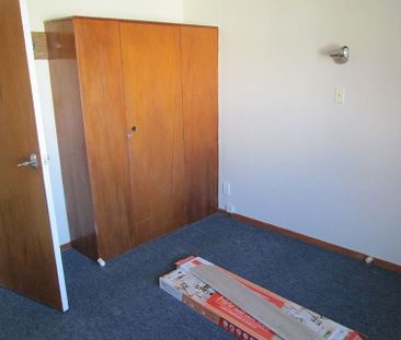 Charming 2BR Home with Courtyard! - Photo 6