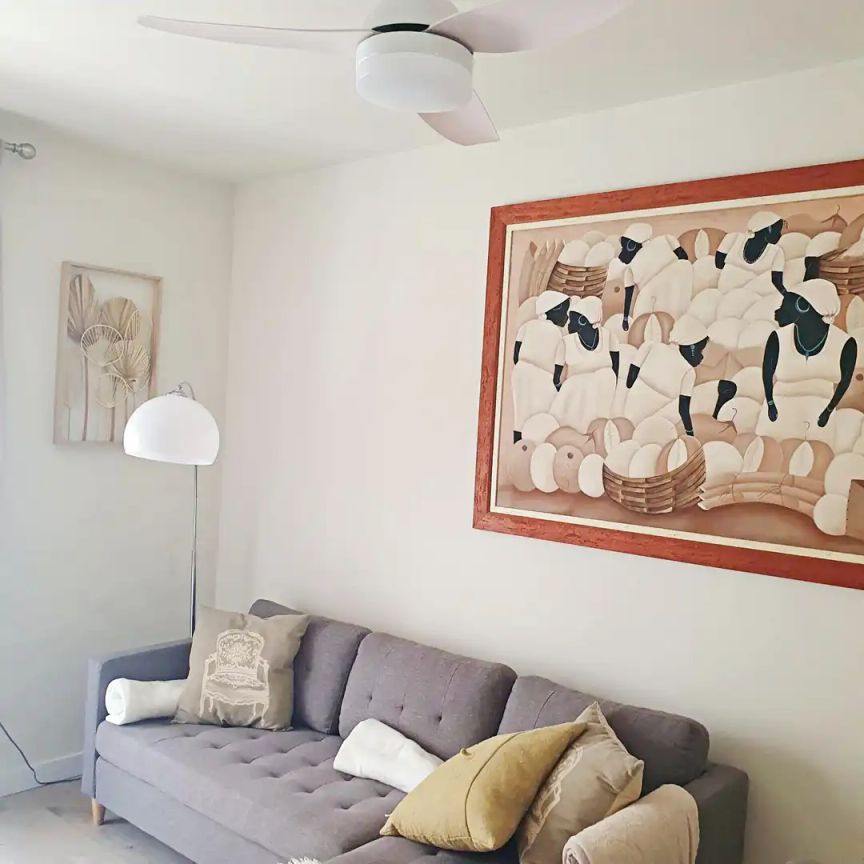 Apartamento de alquiler en Carrer de Sant Benet, Centre - Photo 1