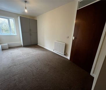 Aspen Grove, Fremington, Barnstaple, Devon, EX31 - Photo 2