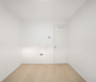 4 bedroom terraced house to rent - Photo 3