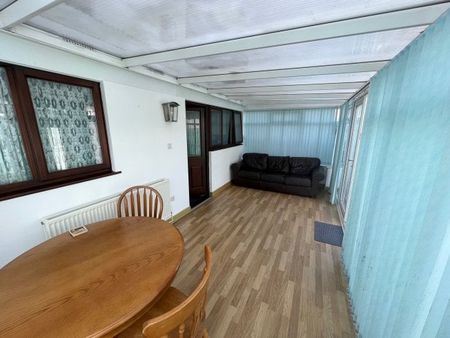 Conygre Grove, Filton, Bristol - Photo 2