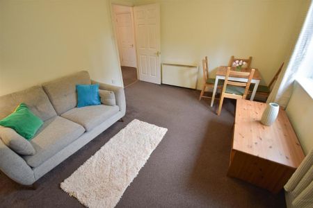 2 bedroom apartment to rent - Photo 4