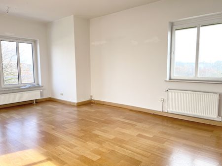 großzügige 3-Zimmerwohnung - Foto 2