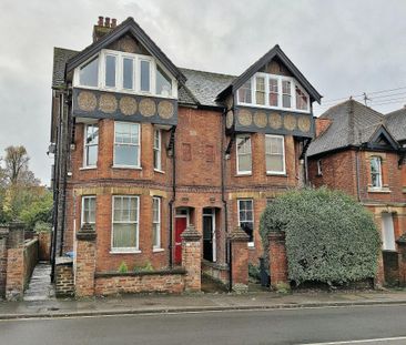 York Road, Guildford, Surrey, GU1 4DF - Photo 3