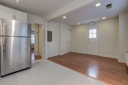 For Lease - 5A Old Mill Drive, Toronto, Ontario - Photo 3