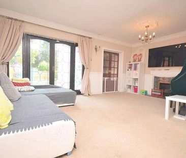 Ardleigh Green Road, Hornchurch, Essex, RM11 - Photo 2