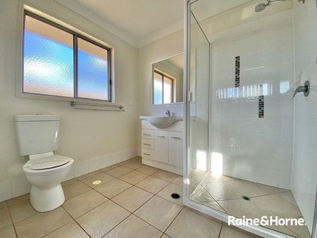 6 Lara Court, Kingaroy, QLD 4610 - Photo 5