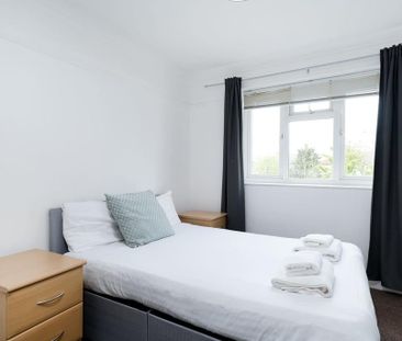 2 bedroom maisonette to rent - Photo 4