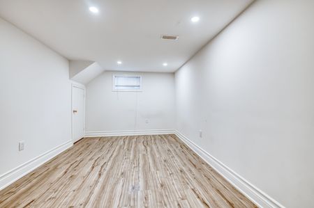 For Lease - 99 Cherrywood Drive Unit# Bsmt, Newmarket, Ontario - Photo 2