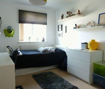 3 bedroom semi-detached house to rent - Photo 3