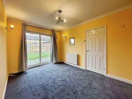 Hetherington Close, Slough, SL2 - Photo 3