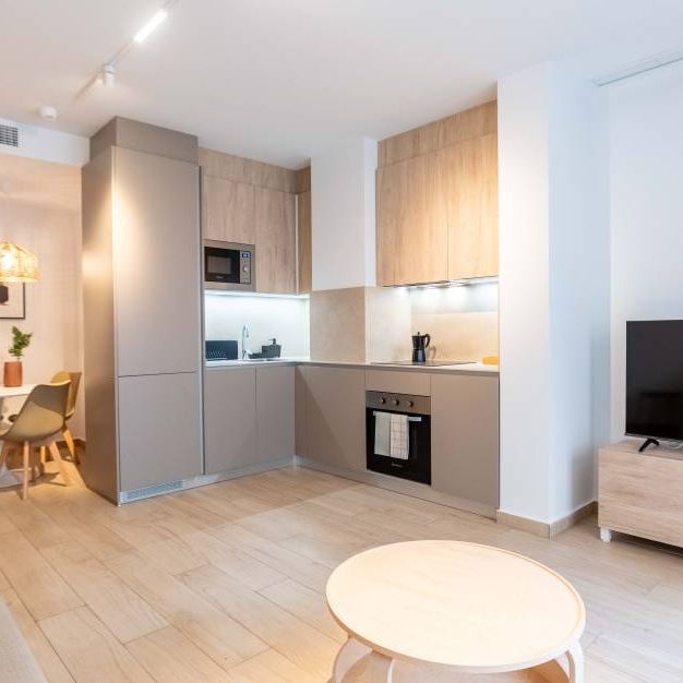 Beautiful modern apartment for long term rental in Torrevieja. - Photo 1