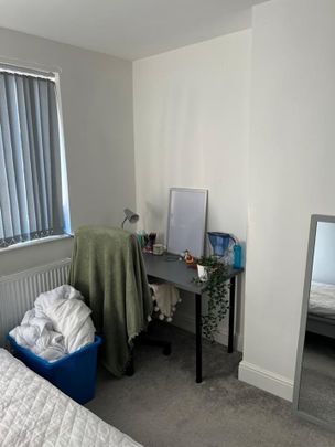 3 Bed Semi-Detached House, Stanfell Road, LE2 - Photo 1