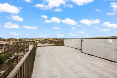 3 bedroom penthouse to rent - Photo 5