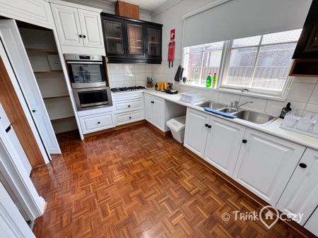 Sunshine West - Photo 3