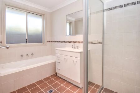 Spacious Family Home in Quiet West Orange - Photo 4