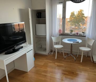 Klarabergsvägen, Vendelsö - Photo 1