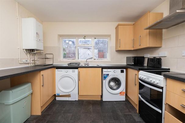 5 bedroom terraced house to rent - Photo 1