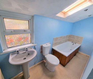 3 bedroom terraced house to rent - Photo 6