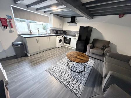 1 bedroom flat to rent - Photo 2