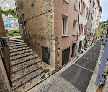 2 pièces - 34,02 m² - 1er étage - Colocation non autorisée - Photo 1